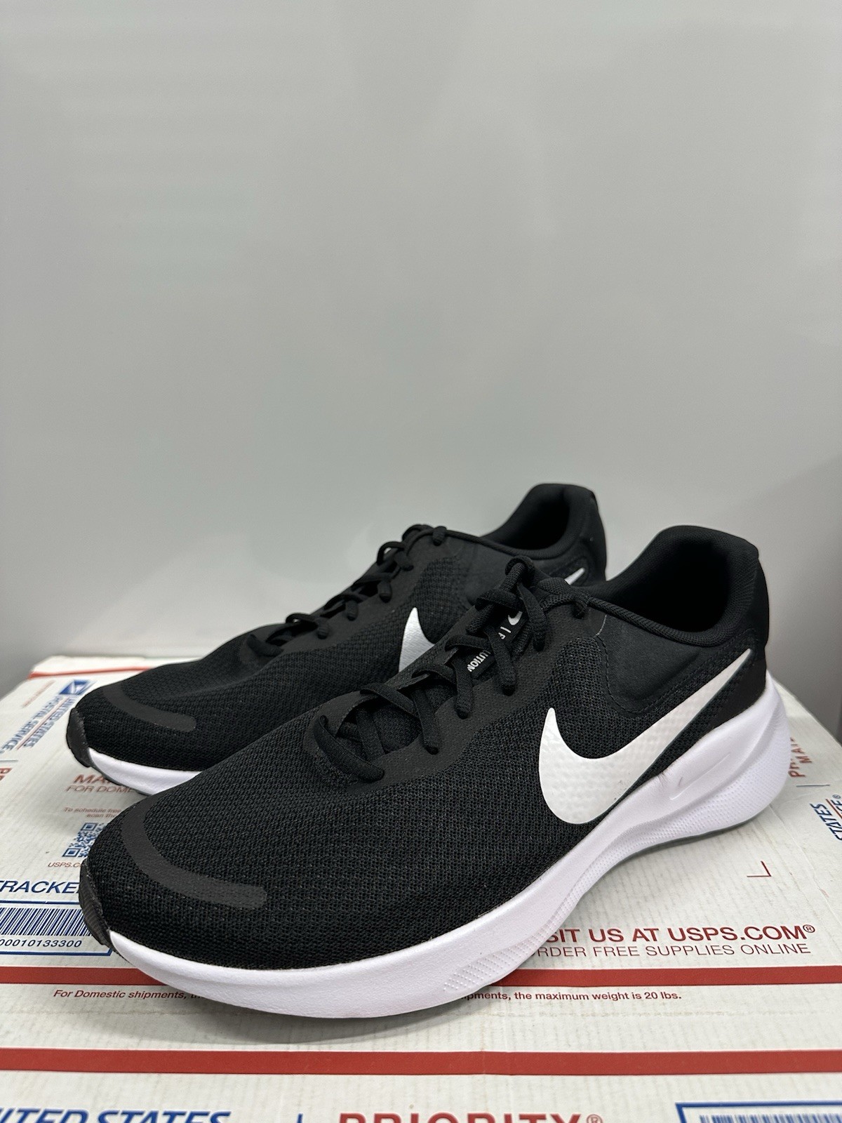SAOLA Nike Revolution 7 'Black White' FB2207 001 taglia 12