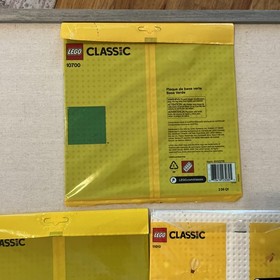 LEGO Classic White, Green, and Blue Baseplates BRAND NEW