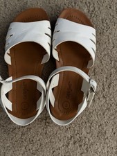 Cat  Jack White Strappy Ankle Strap Buckle Flat Sandals Synthetic US Girls 1
