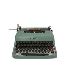 Olivetti Lettera 32 Vintage Portable Typewrit...