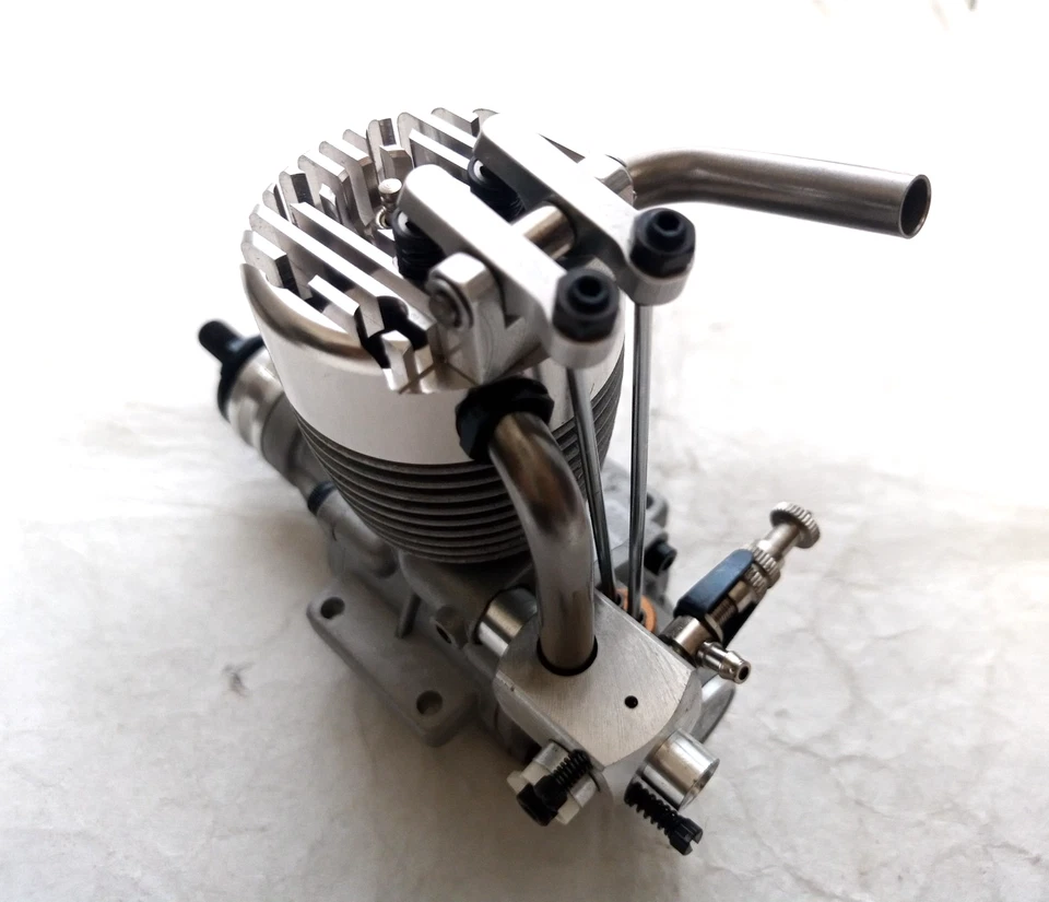 O.S. FS-60 Engine Surpass Four Stroke Engine w/Box/Manual Early Production Model - Image 2 of 4