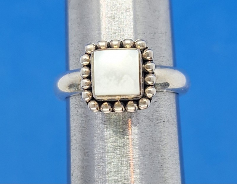 Vtg Sterling Silver Ring Marked India With A Freshwater Pearl Size 7,Unbranded