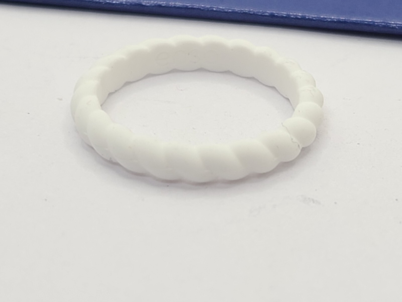 Enso Braided Stackable Silicone Ring - White sz 4 - image 1