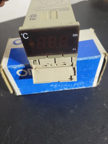 Omron E5CS-Q1P Temperature Controller New One E5CSQ1P Free Shipping - Bild 2 von 4