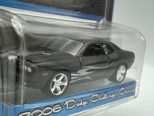 Greenlight Midnight Edition 2006 Dodge Challenger Concept, Black, 1:64, NIB - Picture 3 of 12