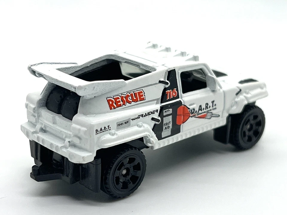 Nice!!Vintage 2006 MATCHBOX Ridge Raider Rare DART Rescue First Aid Original ❤️ - Image 4 of 4