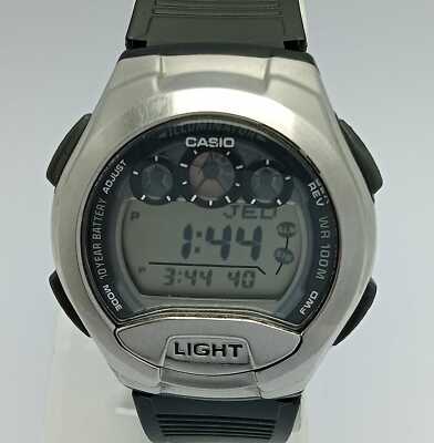 Casio Illuminator 3079 W-755 Quartz Digital Vintage Men's Sports
