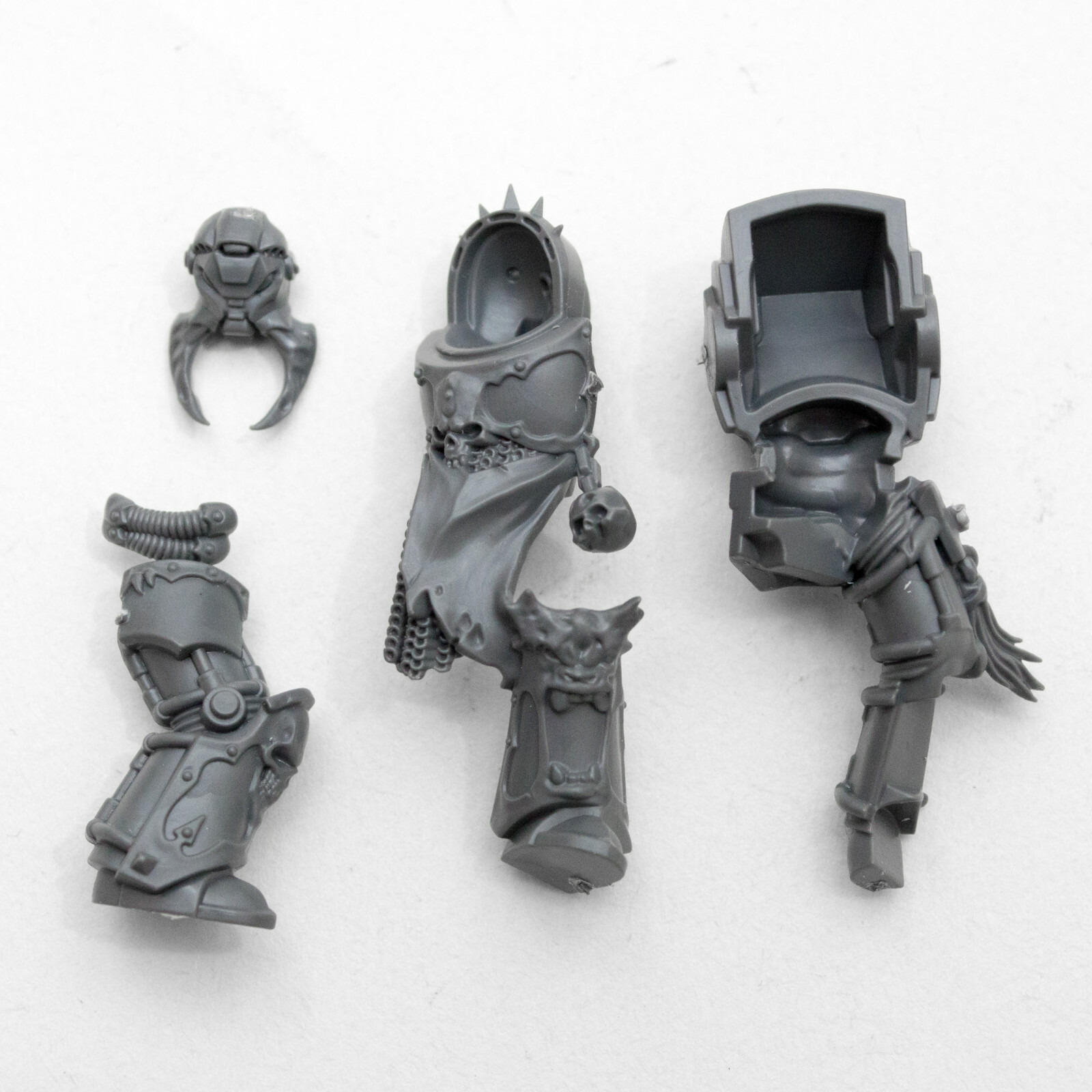 Warhammer 40k Imperial Fists Warhammer 40K Bits – Random Infernus, Leviathan, Or Intercessor Space Marine Body, Torso & Legs (Used/Unpainted) Necron Indomitus Half - Foto 6