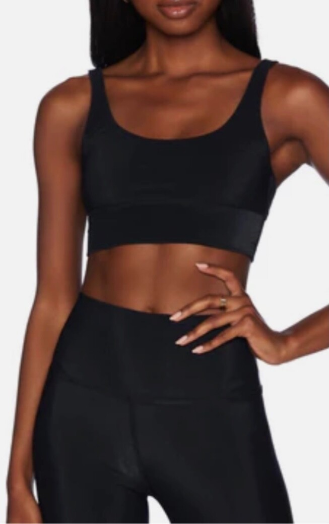 Beach Riot Leah Scoop Neck Black Sports Bra Activewear Medium NWT  -image