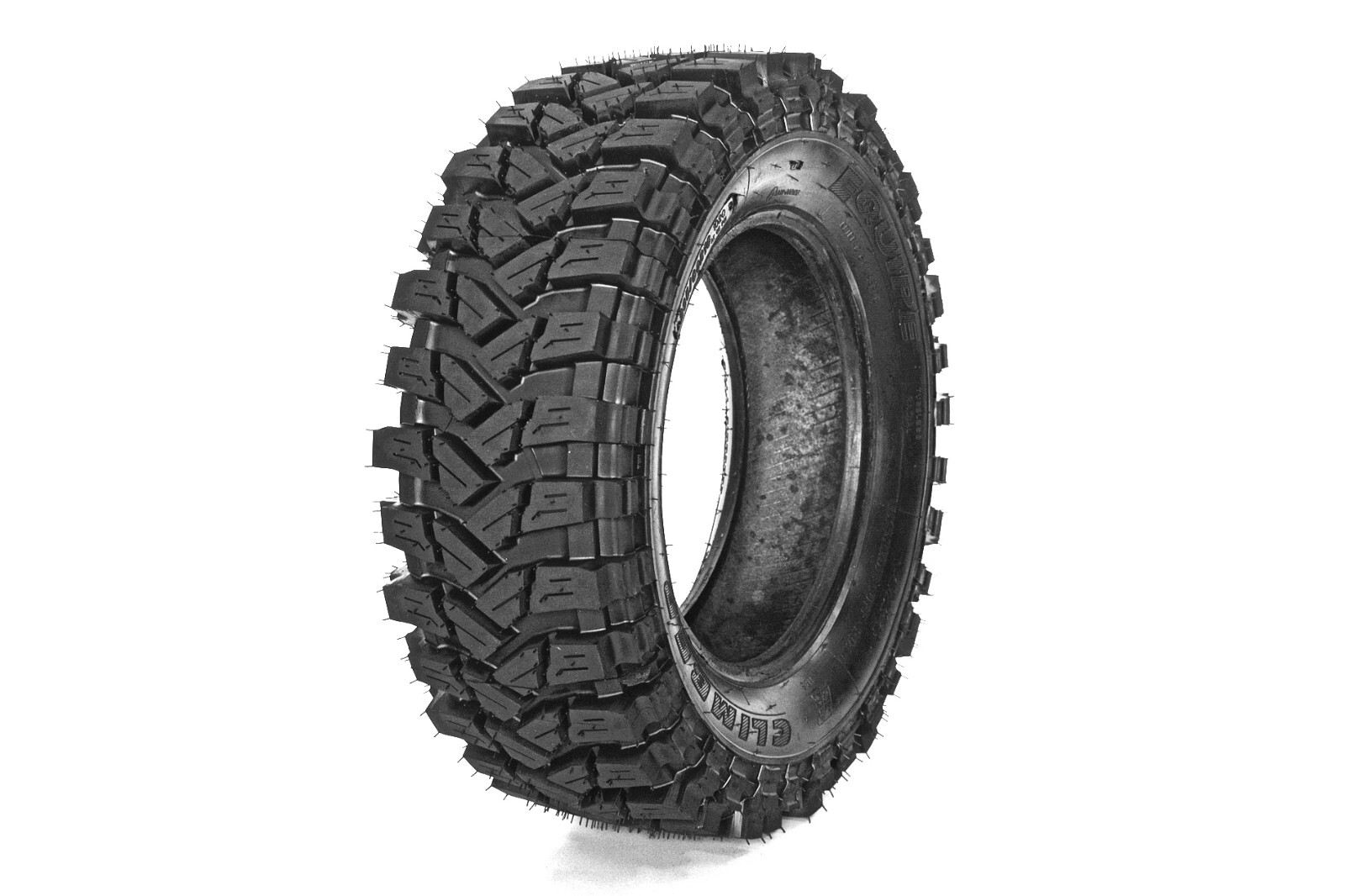 X4 235/60 R16 CLIMBER Tyres Trepador tread 102Q 4x4 Mud Terrain MT Off ...