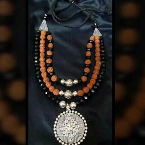 Traditional Rudraksha with Black Beads 