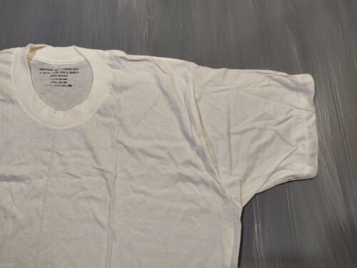 Vintage 70s Blank Plain White Vietnam War US Army Military T Shirt Undershirt L - Afbeelding 1 van 4