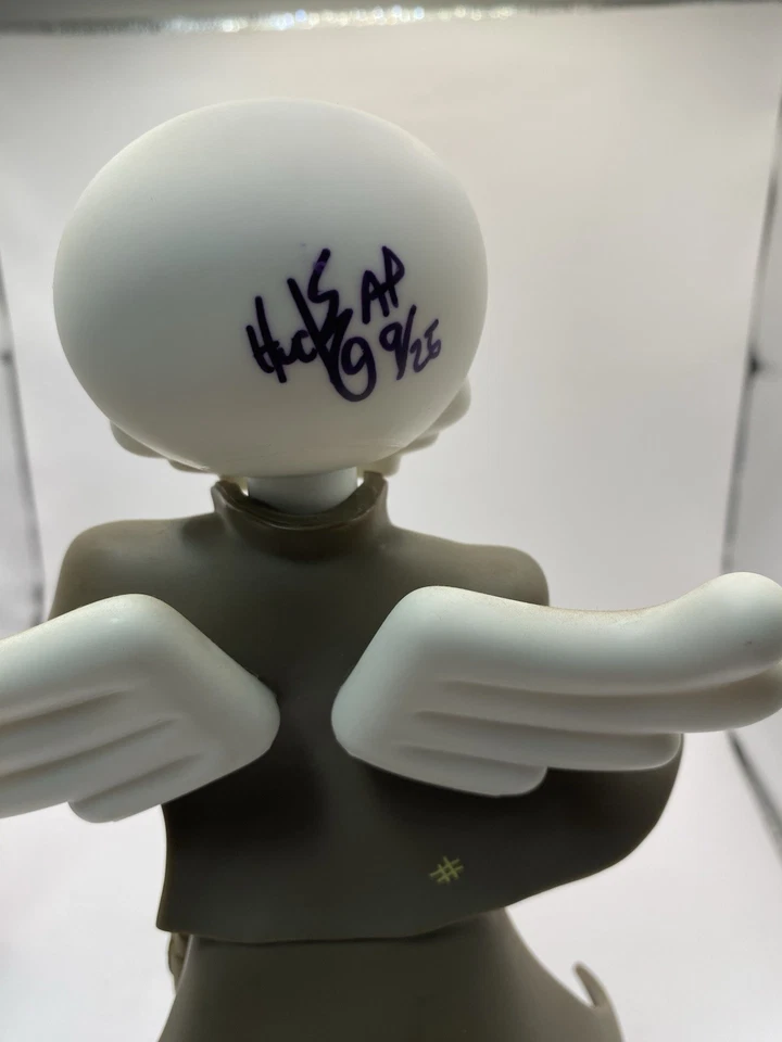 Kidrobot X Huck Gee 11” Skullslinger Figure AP # 9/25 Brand New In Box *Signed* - Image 3 of 3