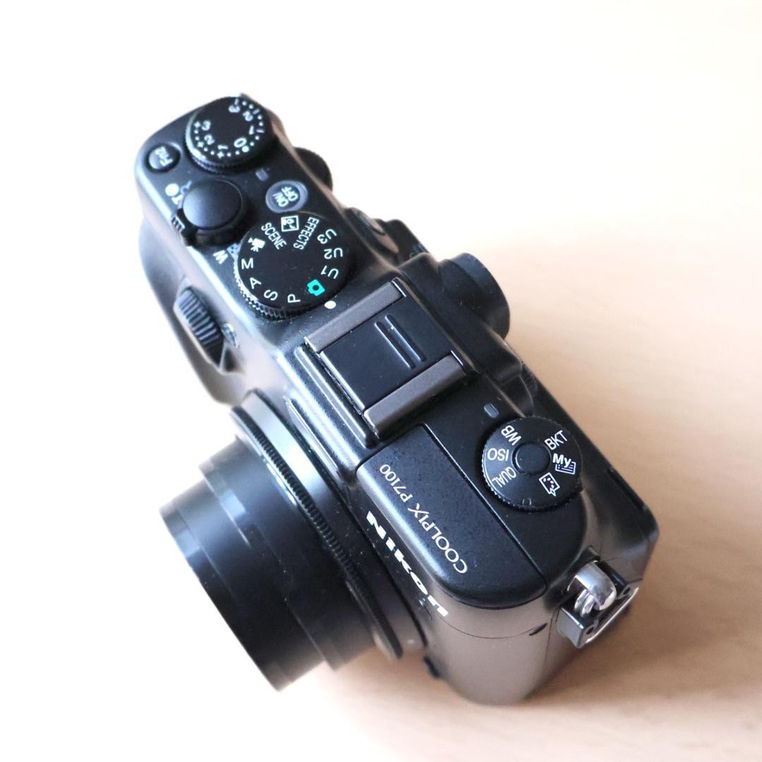 Nikon COOLPIX P7100 Digital Camera Black 10.1MP CCD Tilt-LCD