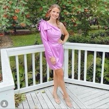 NEW Mac Duggal Ieena Women’s Satin One-Sleeve Mini Dress Orchid Bow Size 8