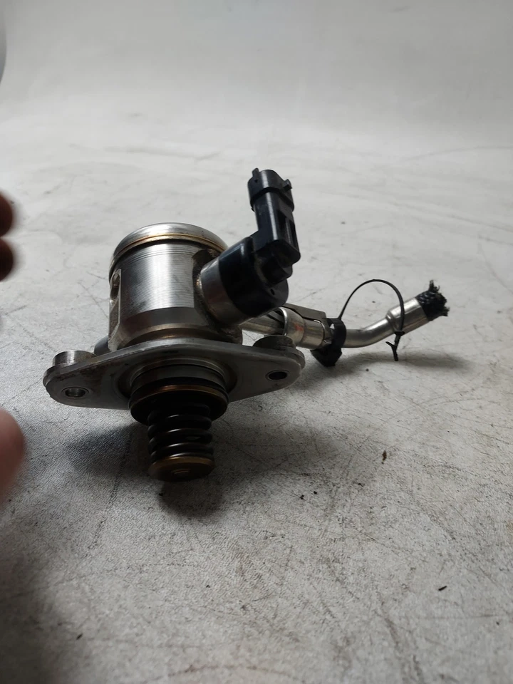 Chevrolet Equinox 2010-2017 motor bomba de combustible de alta presión 12641847 OEM Foto 3 de 4