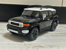 AUTOart 1/18  FJ Cruiser 213202