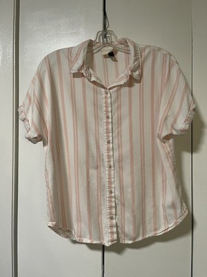 Universal Thread Women s M White/Pink Striped Collared Ruffle Button-Up SS