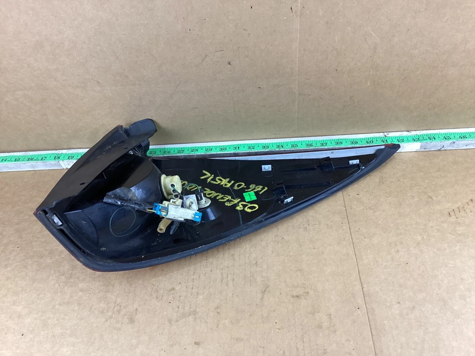 Luz trasera izquierda del lado del conductor Buick Rendezvous 2002-2003 166-01957L OEM Foto 4 de 4