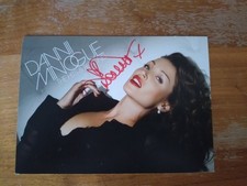 Danni Minogue original Autogramm Postkarte 