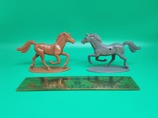 Vintage 1980's Cowboy Horse Plastic Toy Figure Lot Brown  Gray Set w/ Base Rare