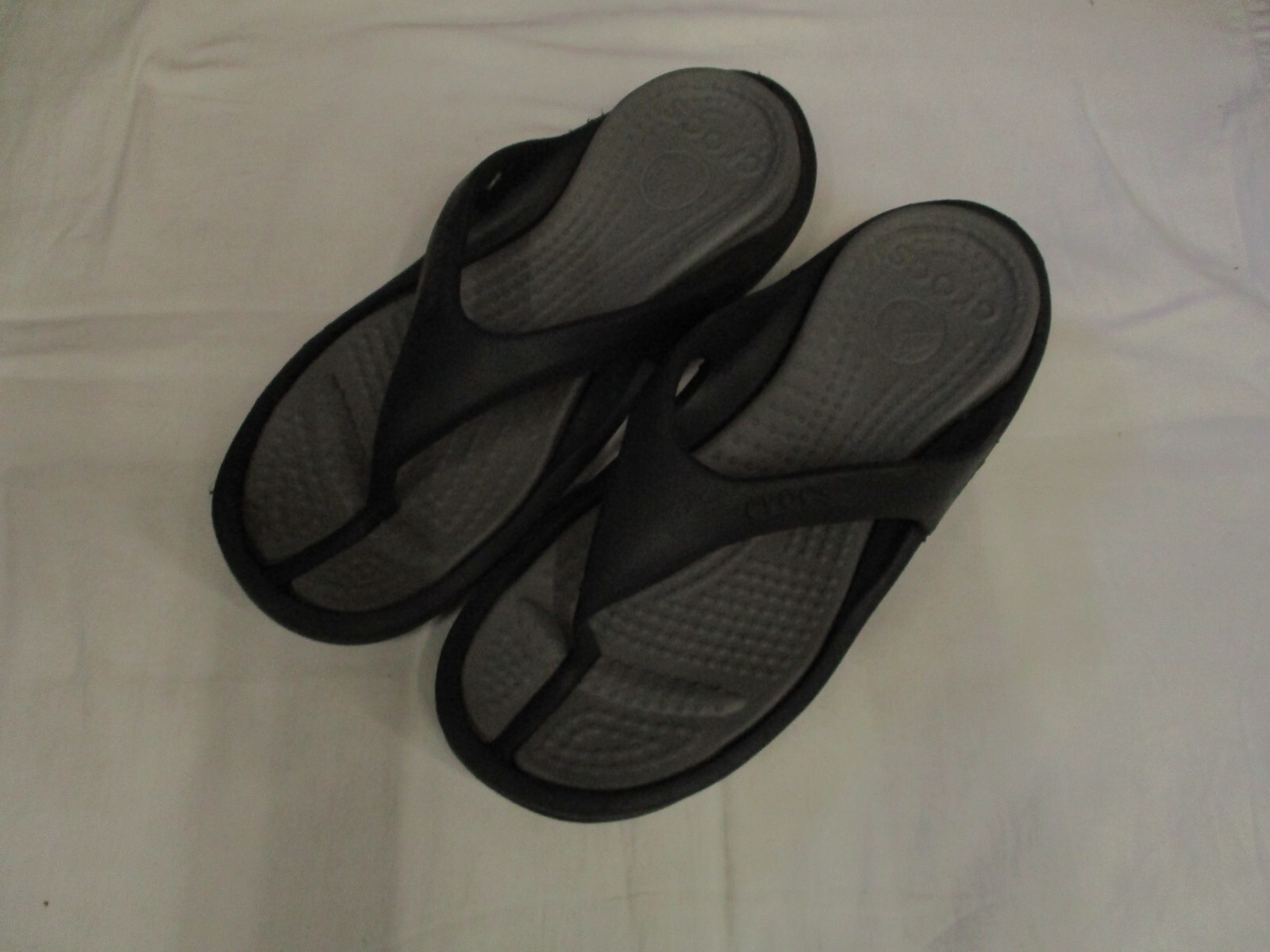 Crocs Flip Flops Shoes Sneakers Rubber Black Gray Mens Size 11-image