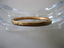 GOLD FILLED FLORAL CHILD'S BANGLE BRACELET