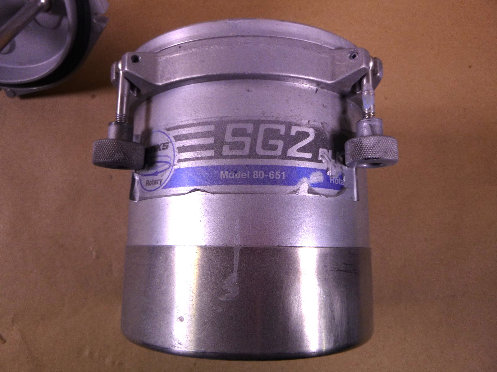 Binks SG2 Plus Pressure Cup Model 80-651 With Gast Rotary Agitator 2 Quart