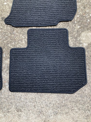 NEW Genuine OEM 2014-2018 Subaru Forester 4-piece Floor Mats Black J501SSG301 - Picture 5 of 10