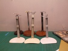 lot of 6 doll stands 3 widen base  3 partial oval bases