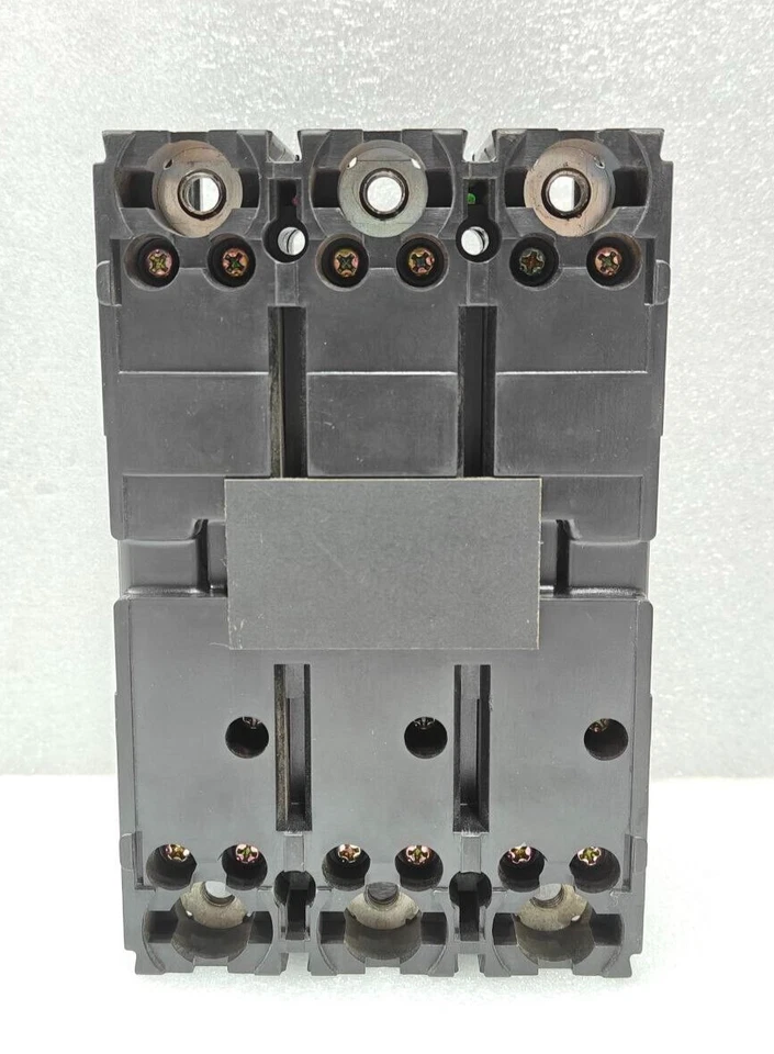 INTERRUPTOR SIN FUSIBLES MITSUBISHI ELÉCTRICO DSN225-CS 225A 3 POLOS USADO ENVÍO RÁPIDO Foto 3 de 4