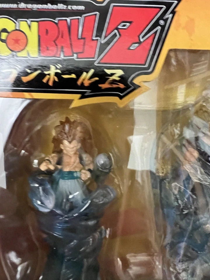 Figuras Dragon Ball Z Ultimate Sparks, Super Saiyan 3 Goku, Majin Vegeta + 3 más Foto 3 de 4