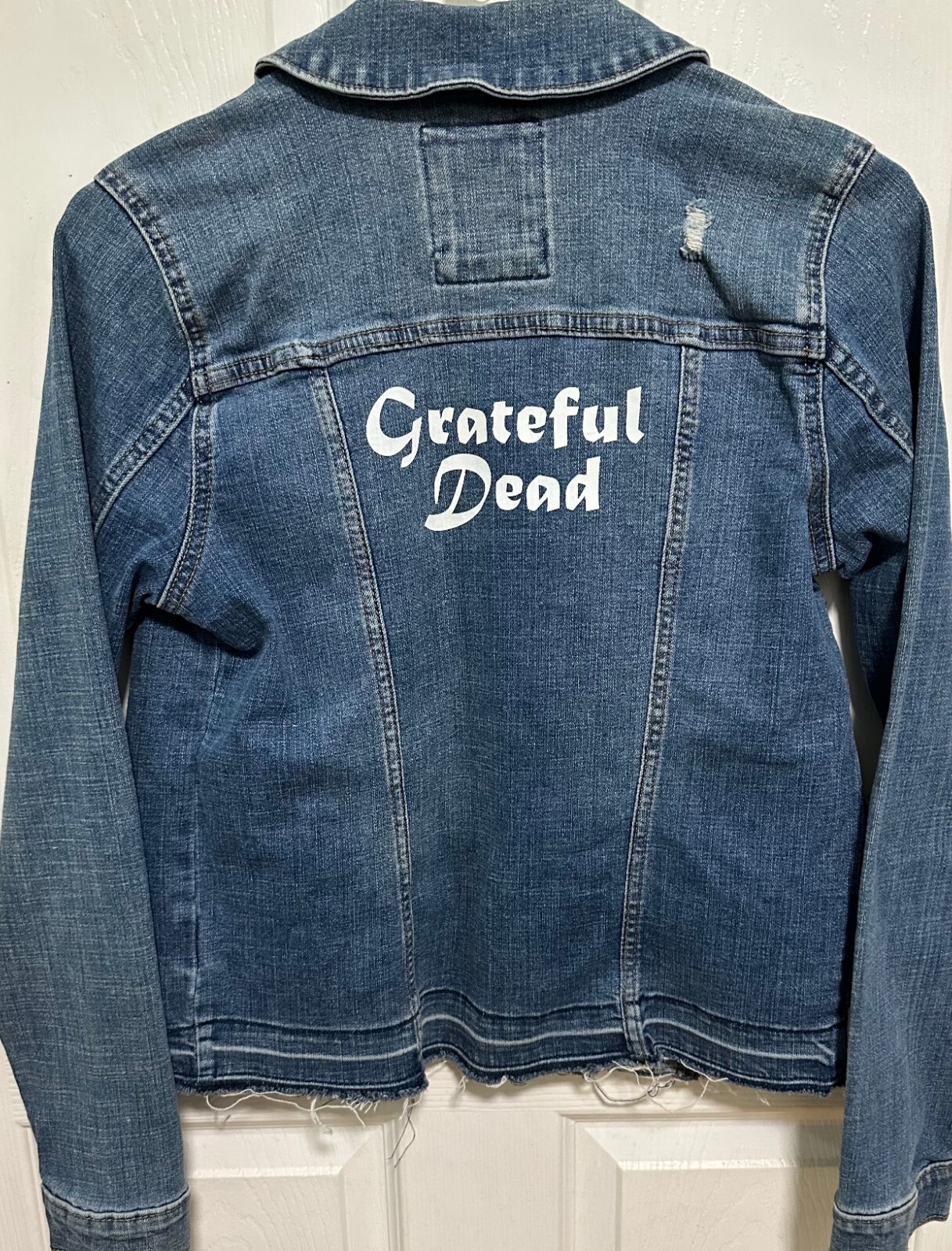 Denim Jacket w/ embroidered Grateful Dead patch & imprint on back Womens S-image