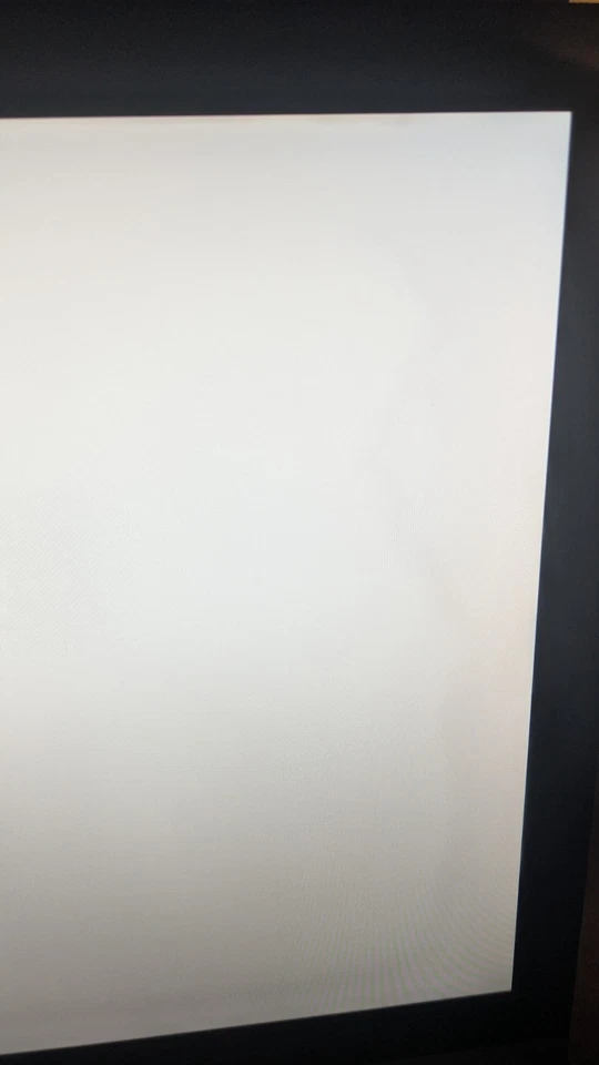 iMac Mid 2011 21.5-inch Silver, Used, Can Negotiate, Fair Condition - Image 4 of 4