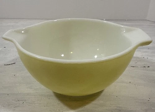 Vintage Pyrex Yellow Cinderella Mixing Bowl 441 1.5 PT Gooseberry Yellow MCM