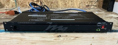 Middle Atlantic PDLT-815RV-RN Rack Light w/ 15A Power Center & Surge Suppression