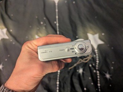 Fujifilm FinePix F Series F10 6.3MP Digital Camera - Silver for