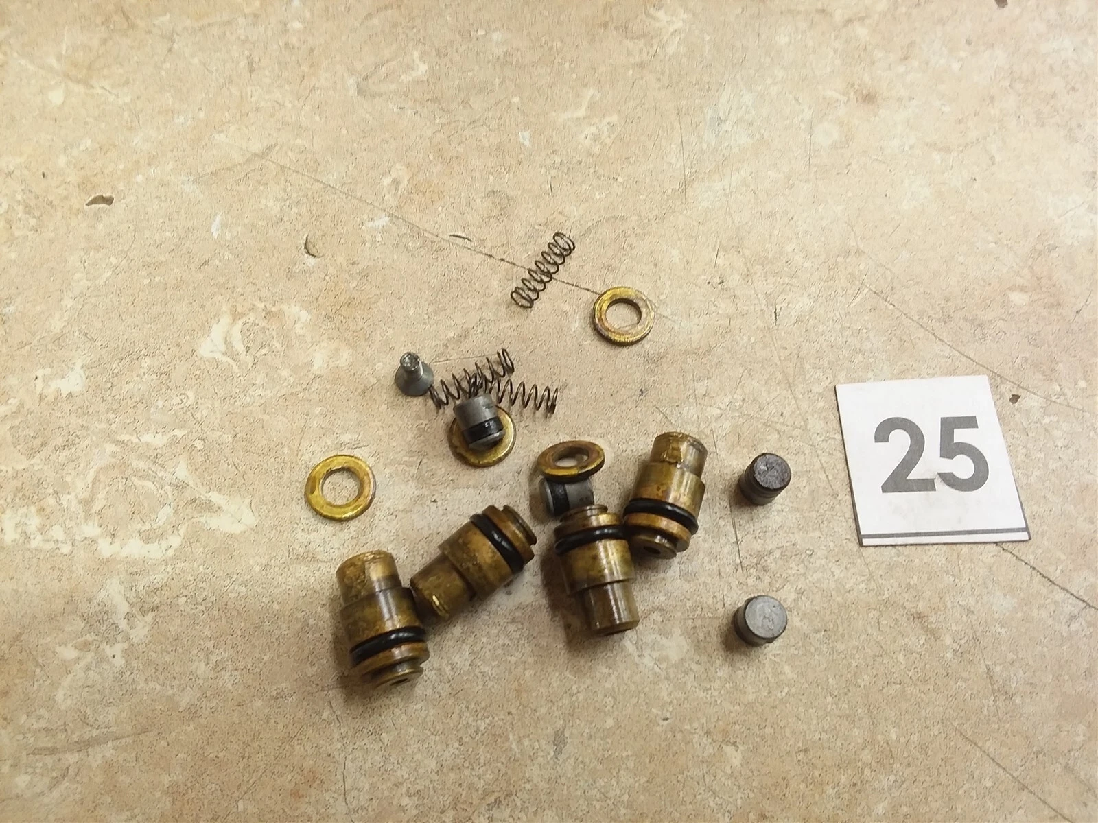 Kawasaki KZ1000-P Carburetor Float Hardware 1986 1988 1989 1990 #25 UO AP-367