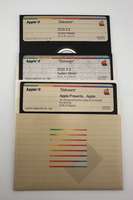 Vintage Apple II Diskware DOS 3.3 System Master + Apple Presents 5.25'' Lot