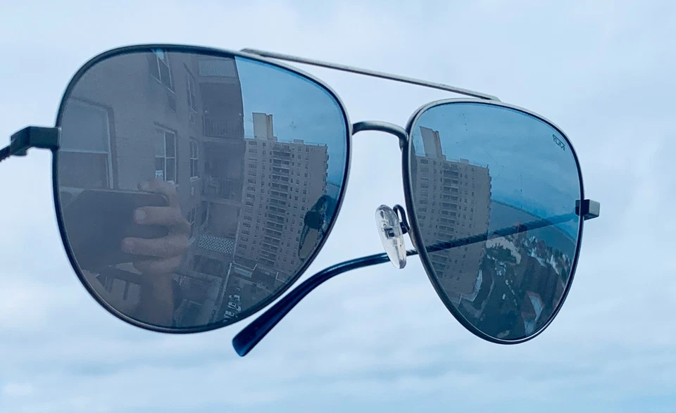 Gafas de sol Tumi STU008 COL.0581 para hombre plateadas/negras hechas en Japón Foto 2 de 4