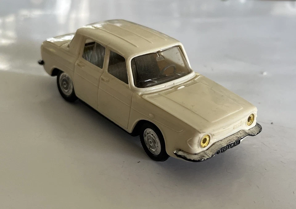 ANCIENNE NOREV PLASTIQUE N° 9 R10 RENAULT 10 ÉCHELLE 1:43 ÈME - Photo 4/4