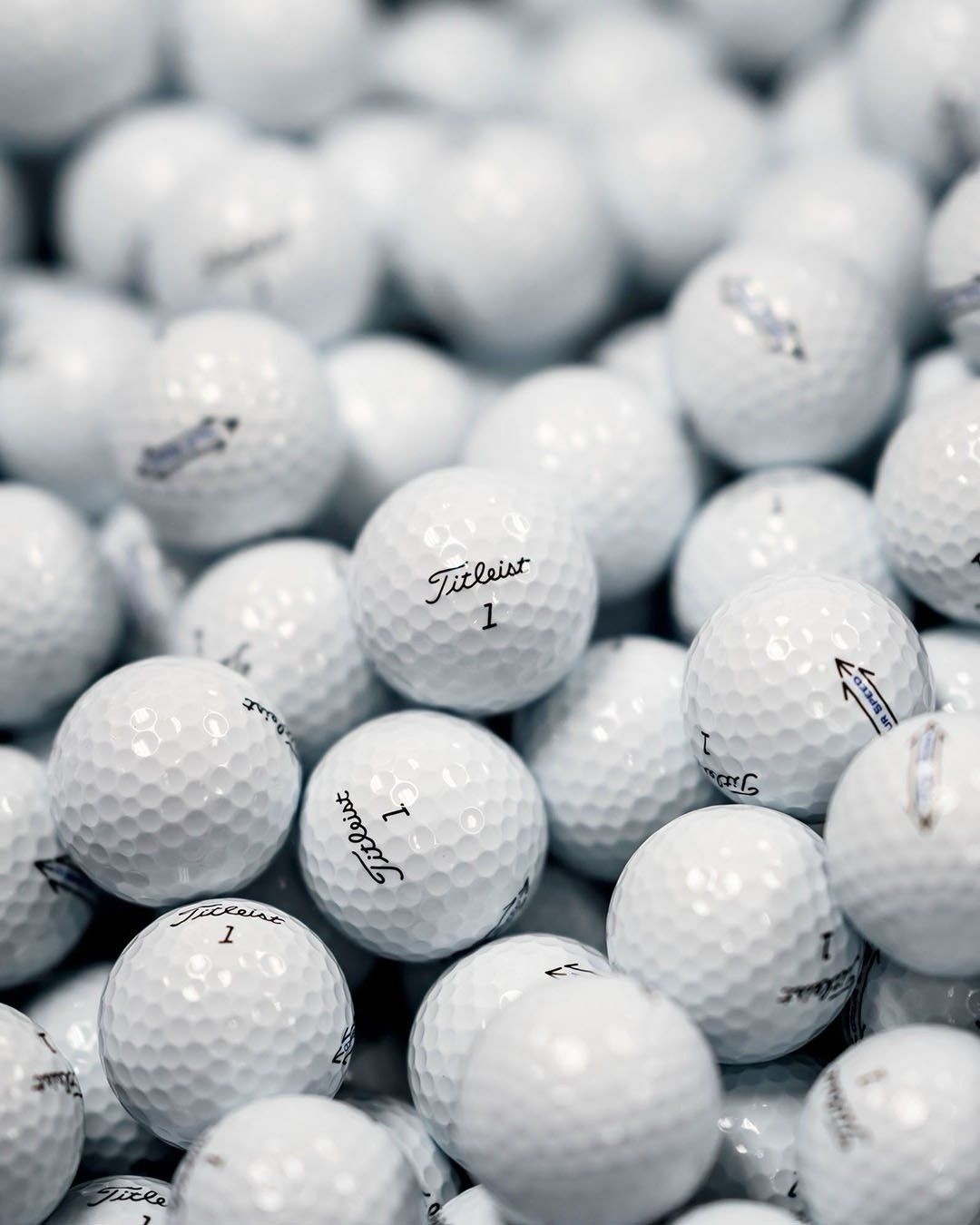 Callaway, Titleist, TaylorMade Pro v1 Golf Balls 50-Pack, Mixed Brand Lot