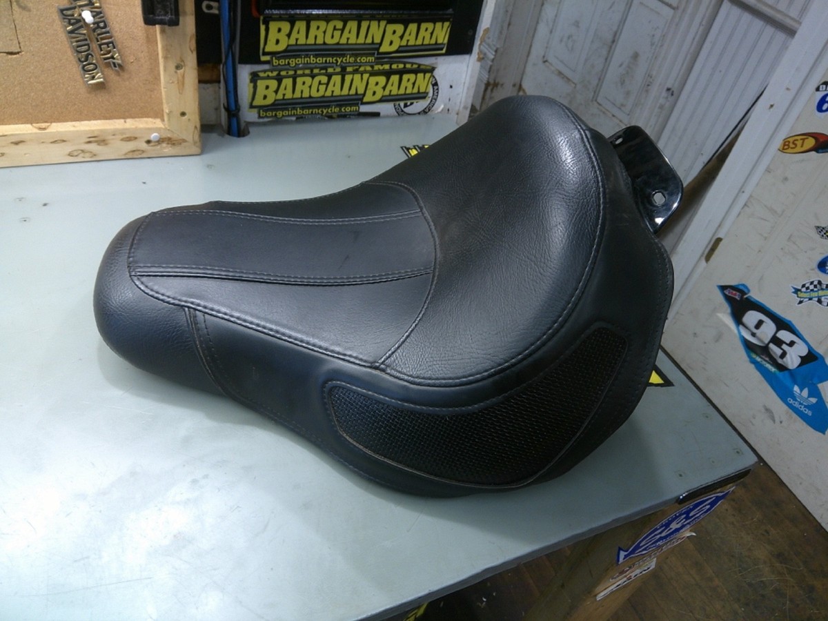 Harley Davidson 2018 Softail Deluxe FLSTN Seat P52000263 B176 for