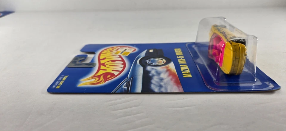 1991 Hot Wheels Blue Card Collector #172 MAZDA MX-5 MIATA - Image 3 of 4