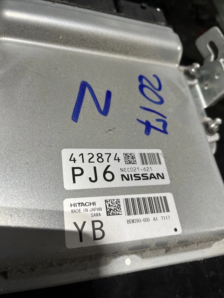 Nissan 370Z 2017 cupé unidad de módulo de control del motor 3,7 L automático ECM ECU BCM Foto 2 de 3