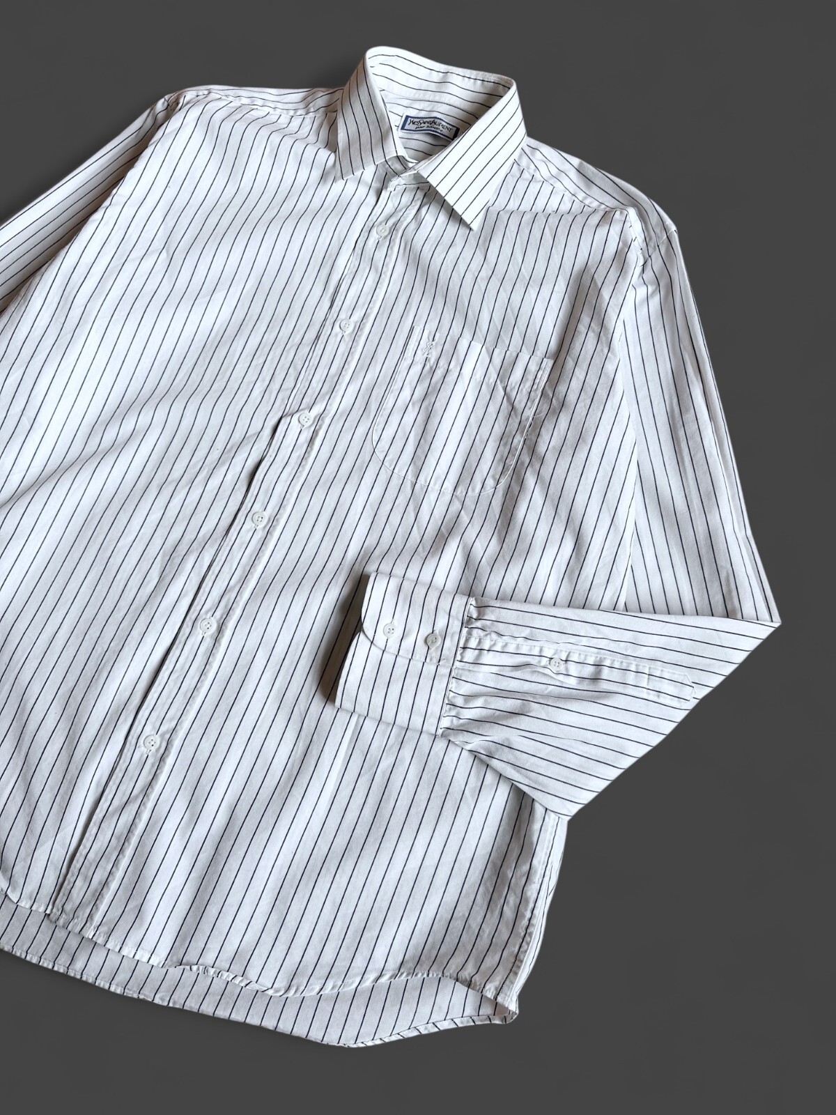 Camicia Yves Saint Laurent con logo a righe e taschino M L