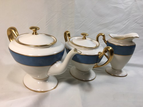 (21) 1906-1930 Rare Blue LENOX Footed TEA/DESSERT SET -Gold Trim #046D - Picture 3 of 12