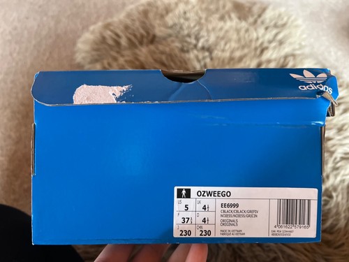 Mens Adidas Ozweego Trainers EE6999 Various Sizes CBLACK GREFIV New in Box Orgnl - Picture 4 of 12