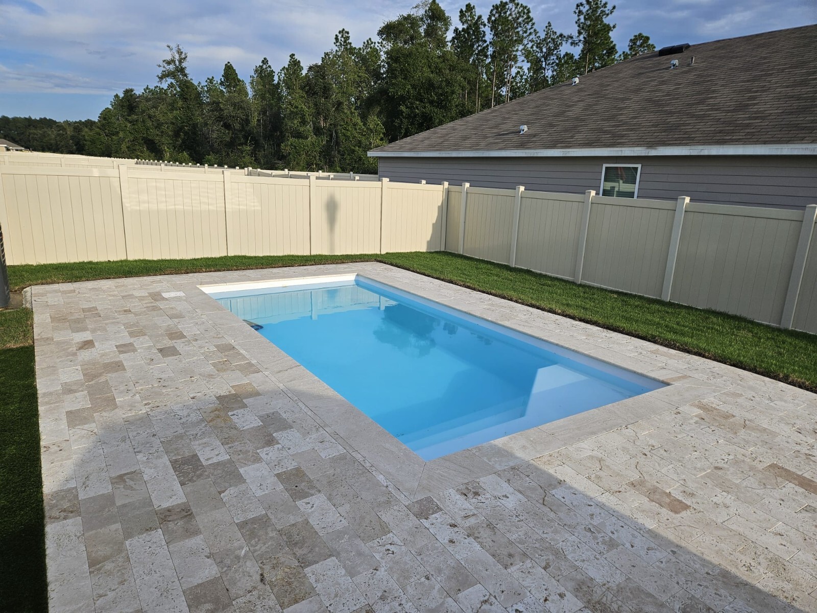 Fiberglass pool Infinity Esc 600 (9.8x19.6x4.7 deep) | eBay