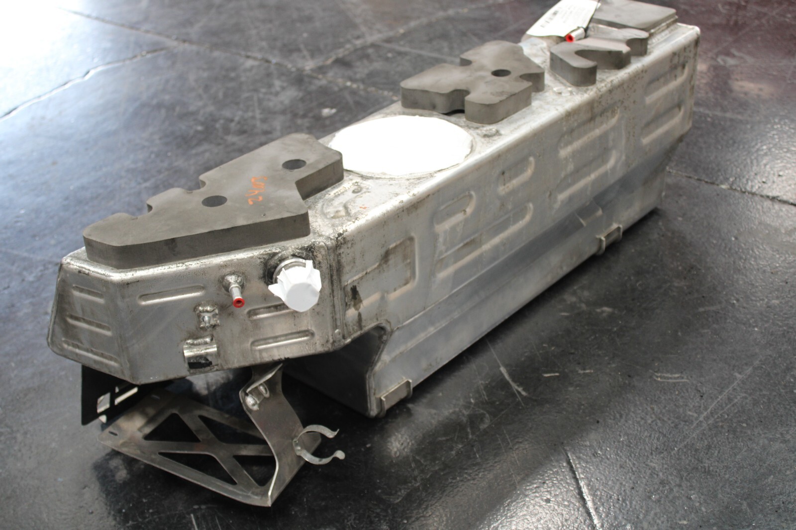 McLaren 720s, Fuel Tank, Used, P/N 14KA035CP
